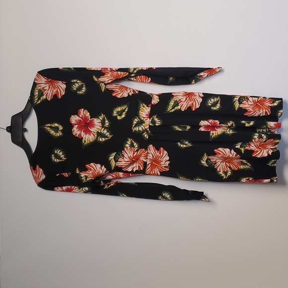 Le superbe Waikiki Highbiscus Mini Baller Dress M - Picture 11 of 11